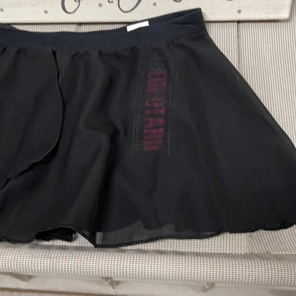 NWT child’s dance skirt S